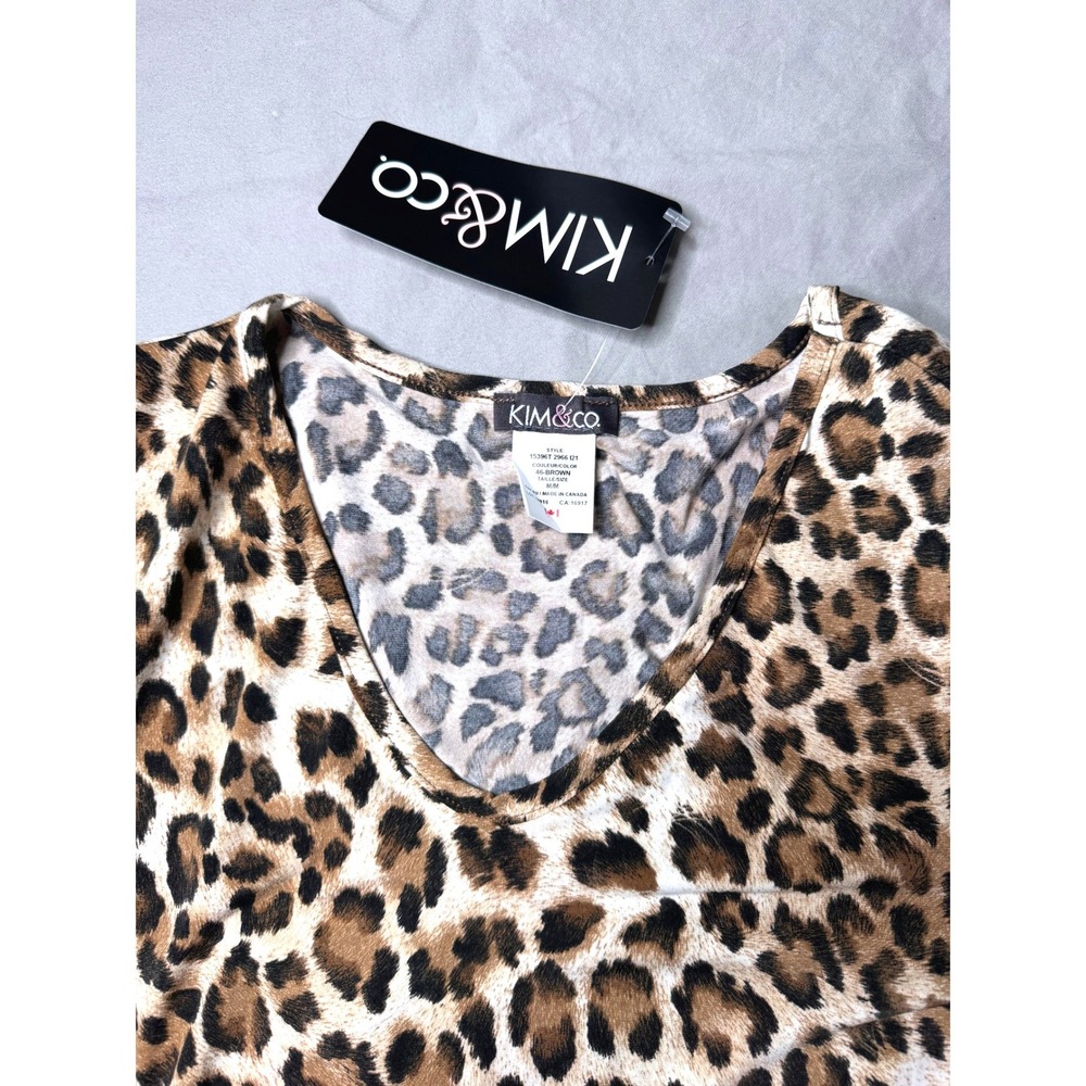 Kim & Co Leopard Print V-Neck Tunic Top Brown 3/4 Sleeve Stretch Jersey NWT M - Picture 2 of 5